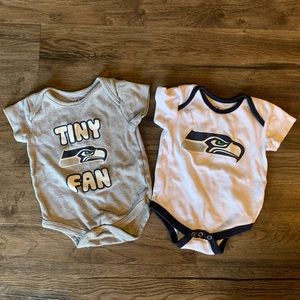 NFL Seattle Seahawks onesies - 3/6 mo